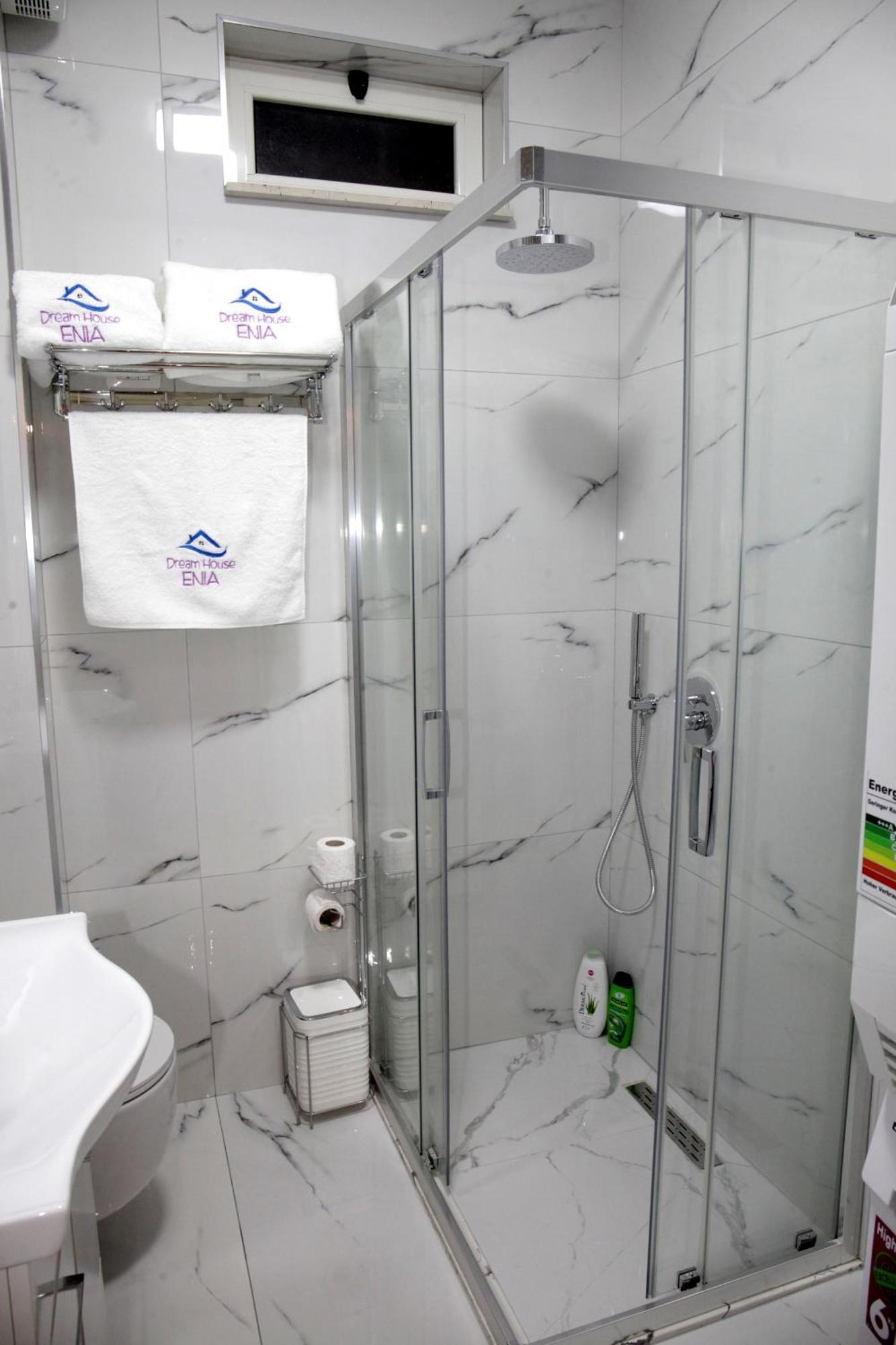 Ferienwohnung Dream House Enia 2 Shkodra Exterior foto